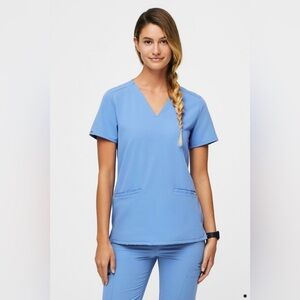 Figs Casma Three-Pocket Scrub Top